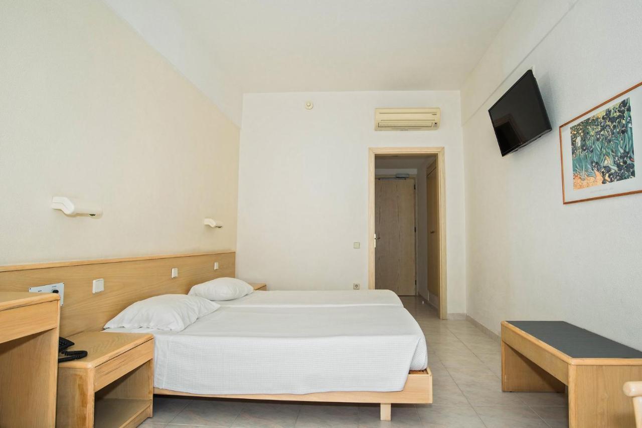 Hotel Riviera 1