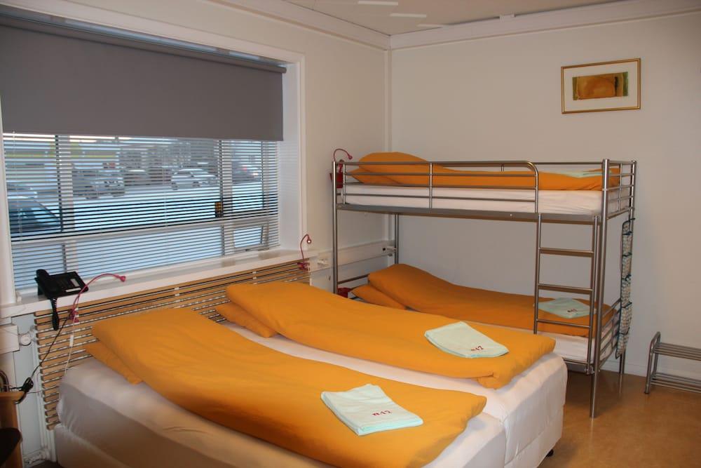 Hostel B47 1