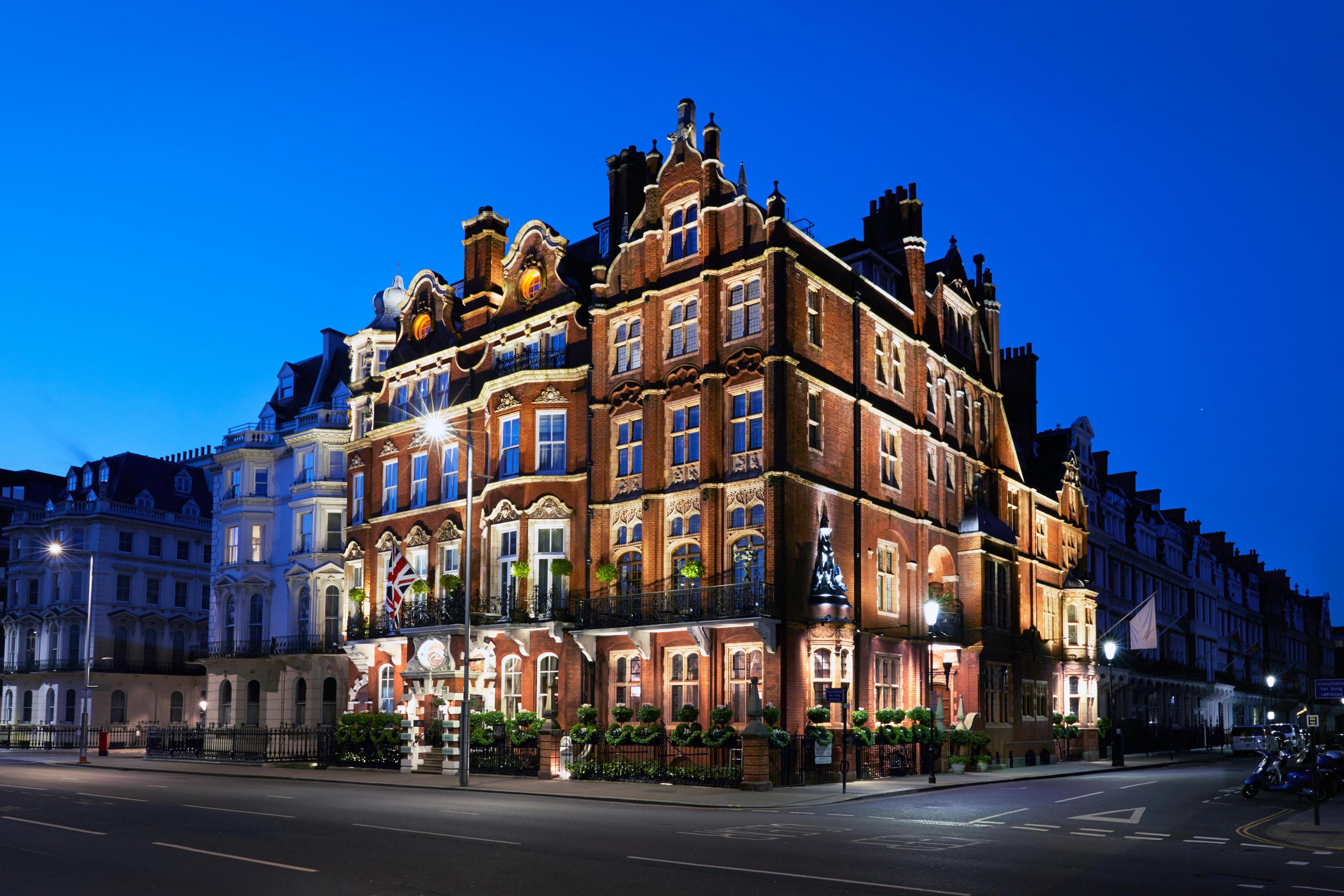 The Milestone Hotel & Apartments