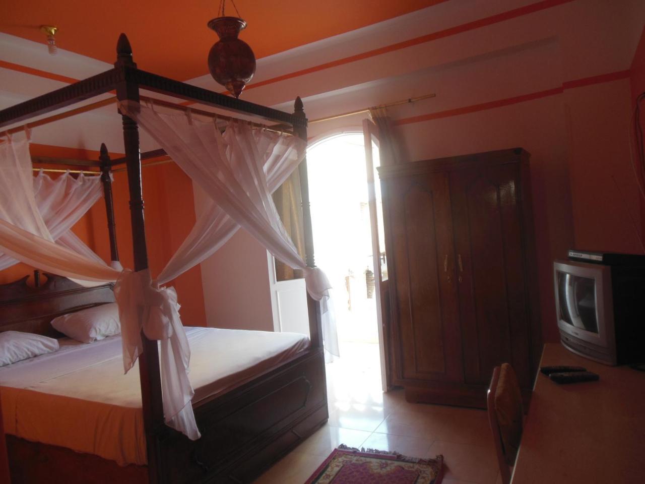 Cleopatra Hotel Luxor