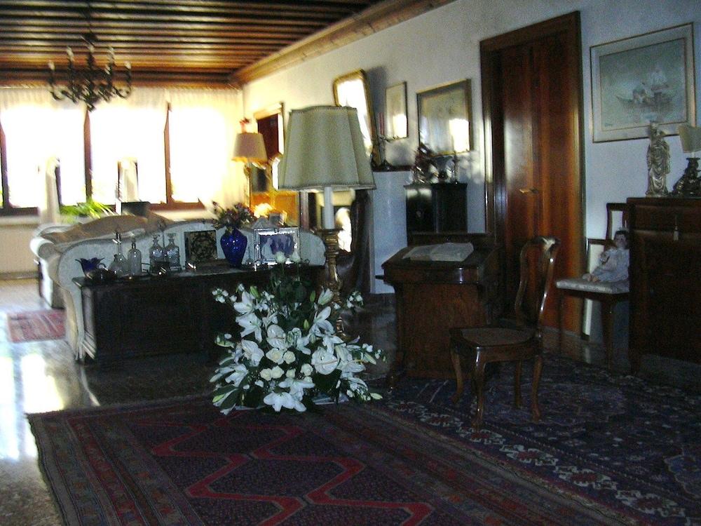 At Home a Palazzo 2