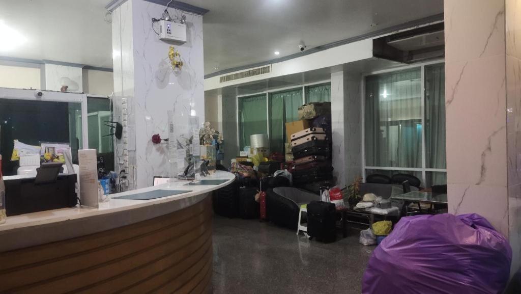 J Two S Pratunam Hotel 1