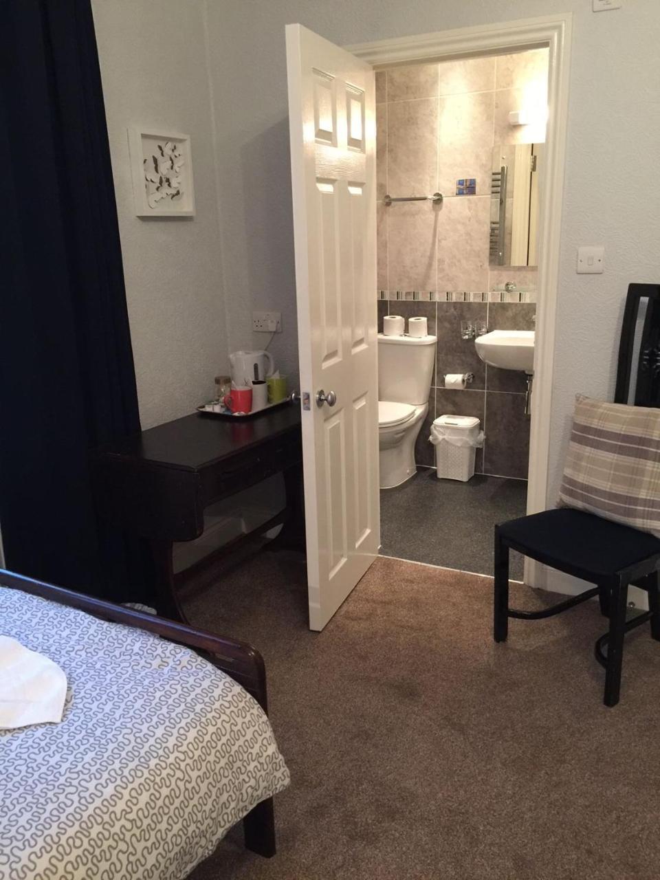 Charlotte Guest House 2