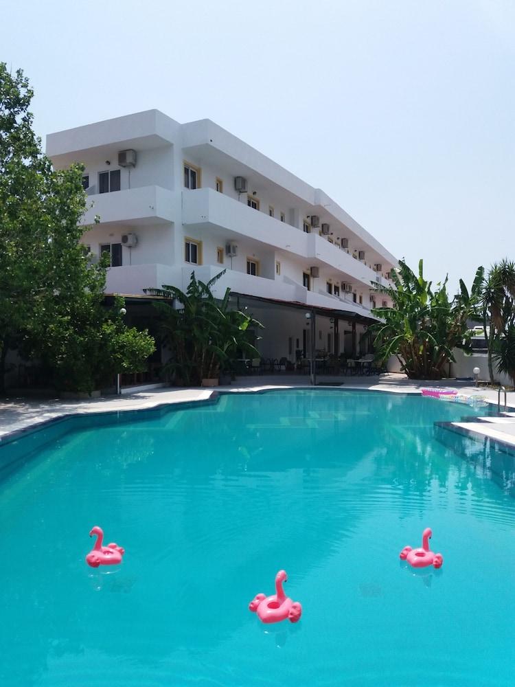 Sotirakis Hotel