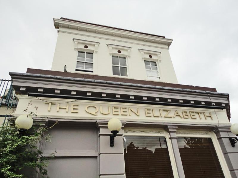 Queen Elizabeth Hostel (Adults only)
