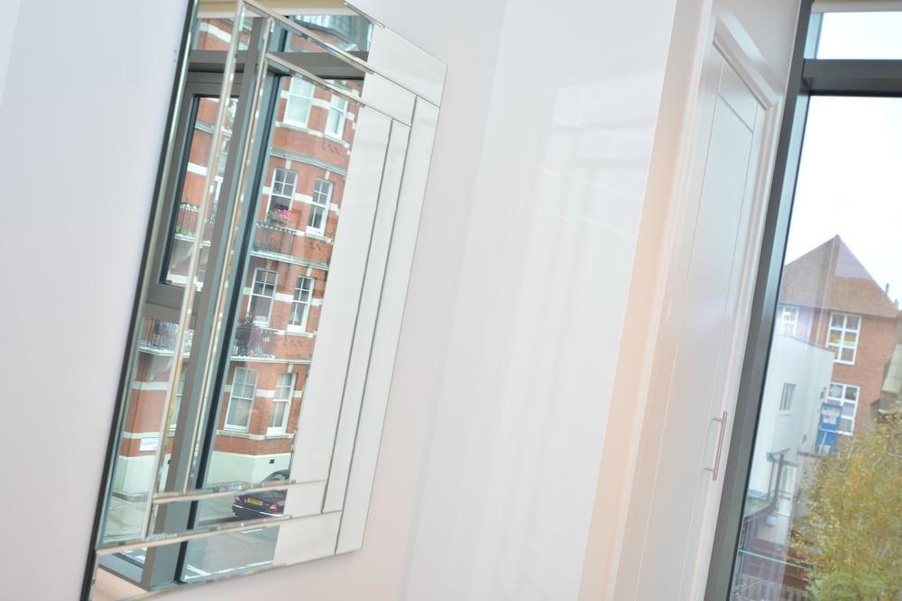 The Kensington Residencies 2