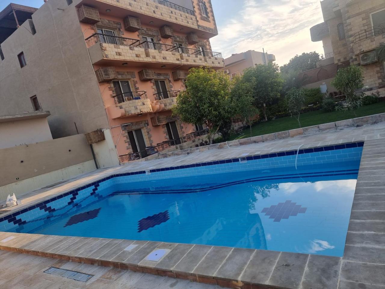 New Memnon Hotel