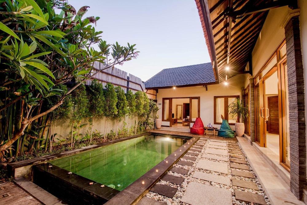 Seminyak Happy Villa