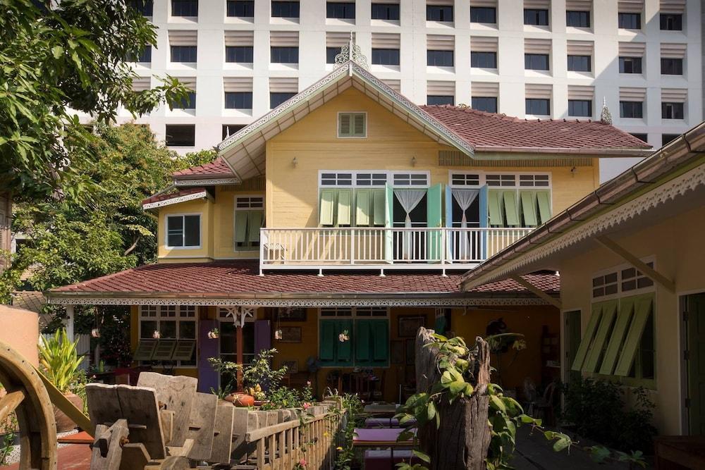 Panida Suite Hotel