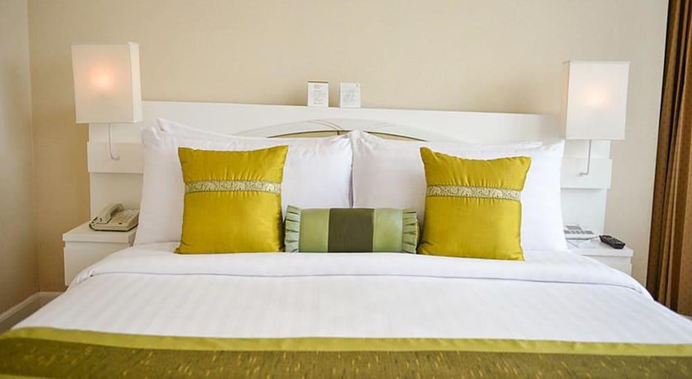 Executive Club at Windsor 1