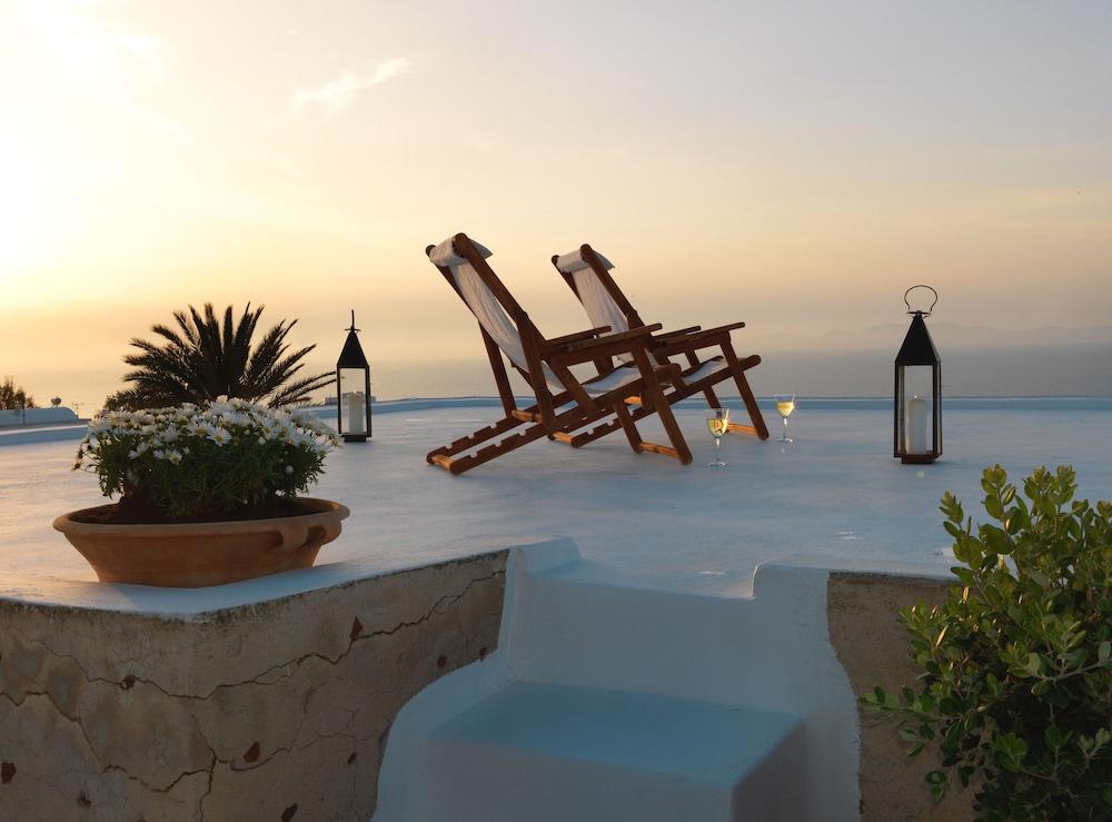 Oia Unique Homes by K&K
