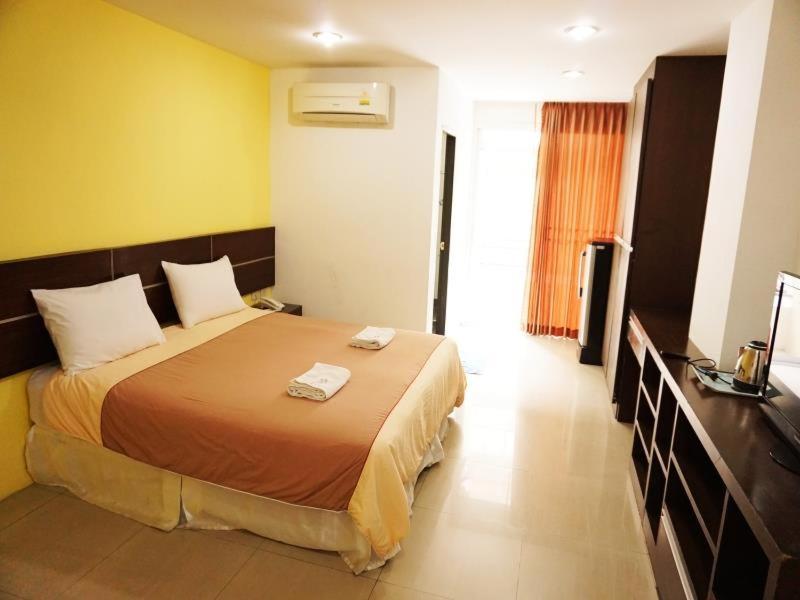 Diamond Bangkok Apartment 2