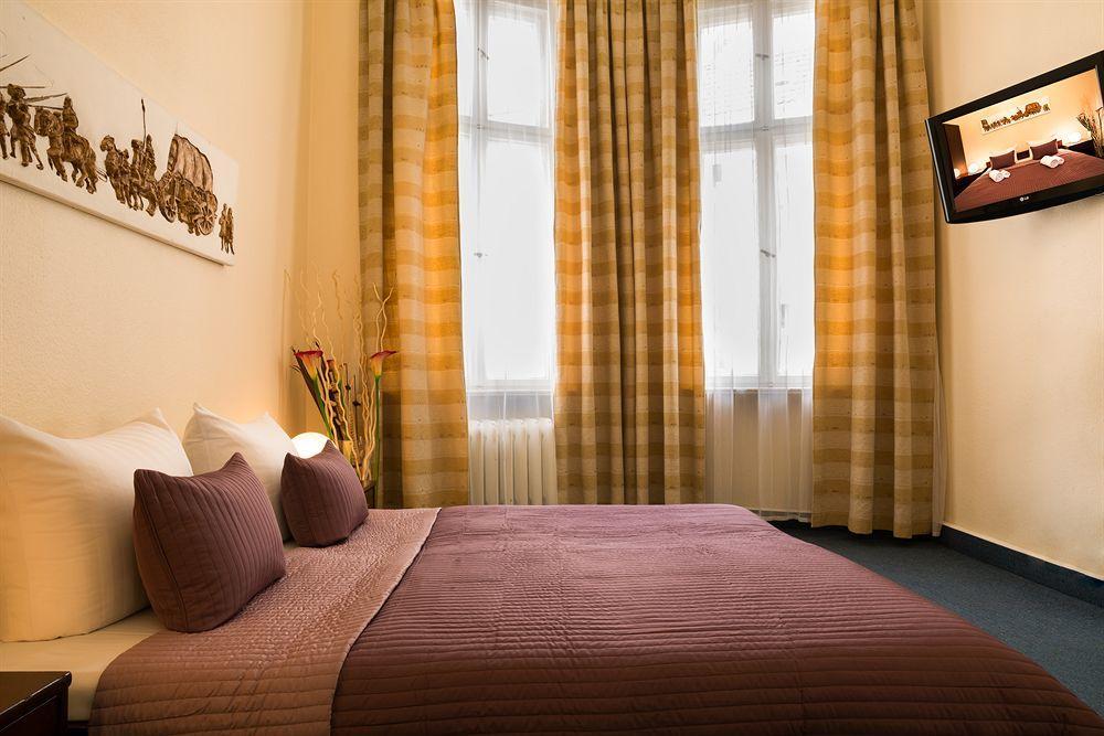 Hotel Comet 2