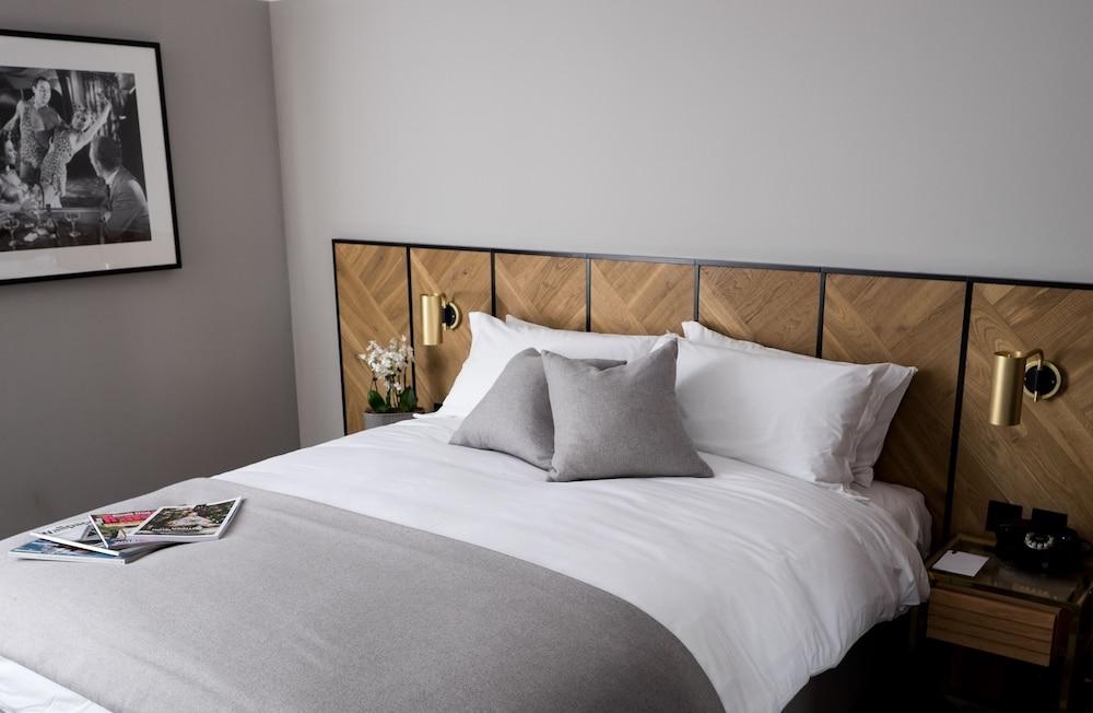 Victory House 1