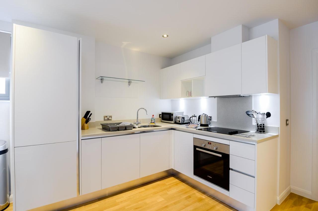 Tooley Street Apartments 1