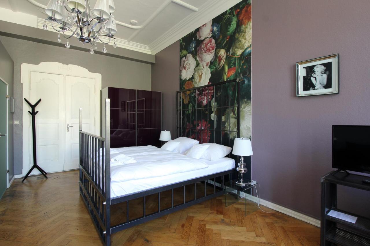 Arthotel Connection