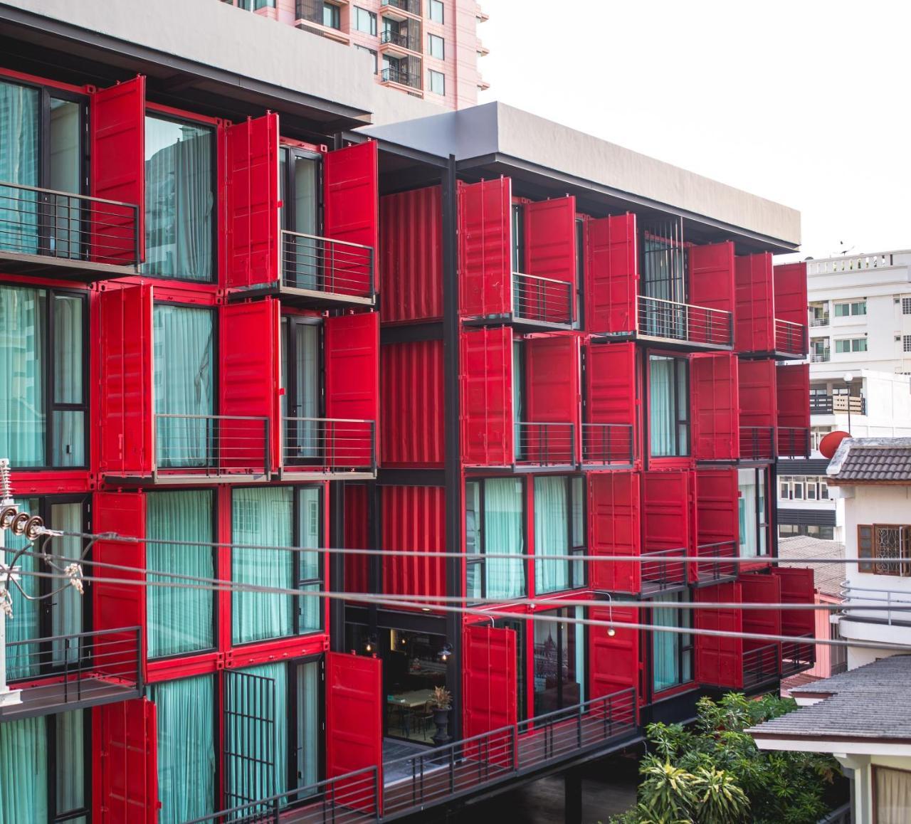 Sleepbox Sukhumvit 22