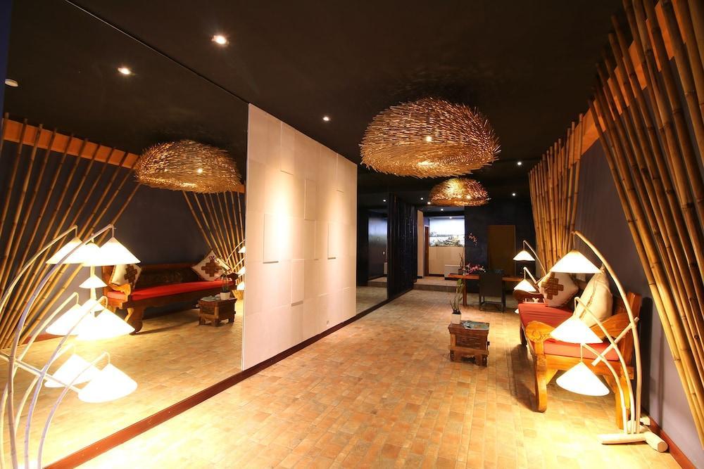 Petit Hotel 1