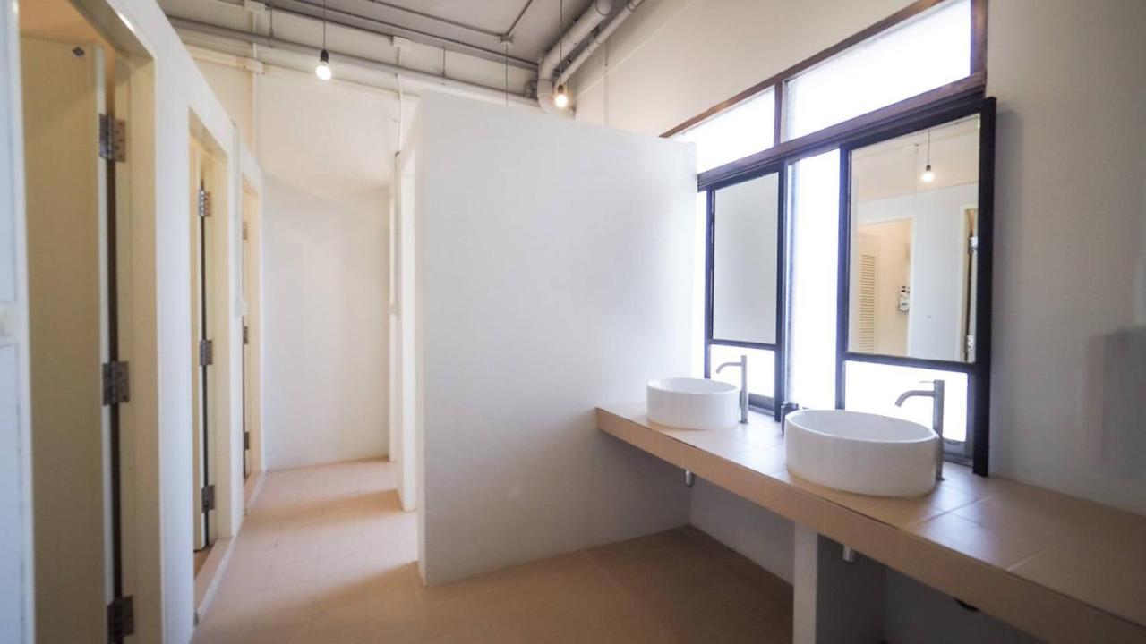 Hoft Hostel Bangkok (Adults only) 1