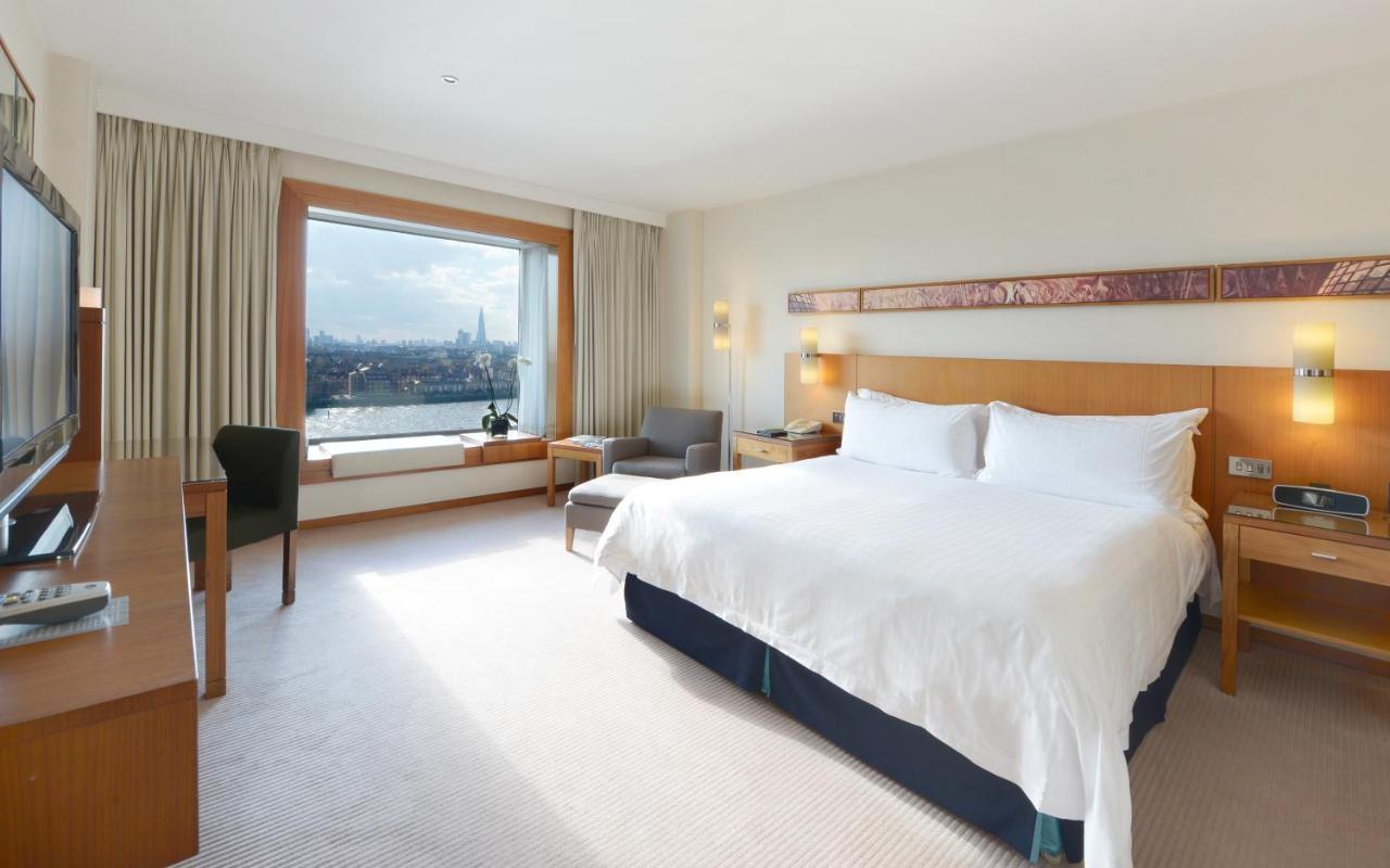 Canary Riverside Plaza Hotel 2