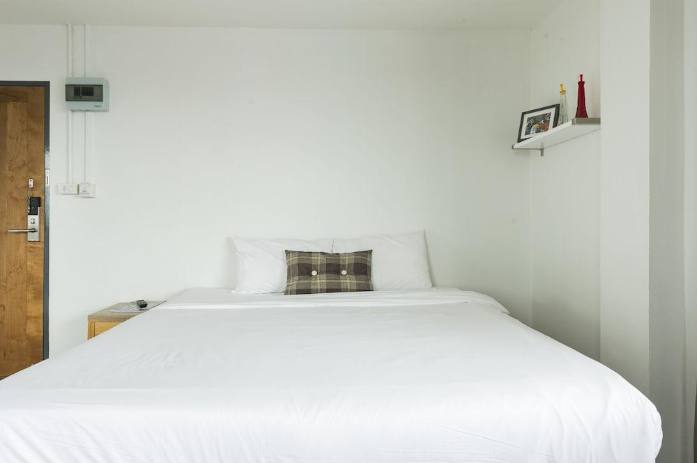 T Hostel @ Rama 4 2