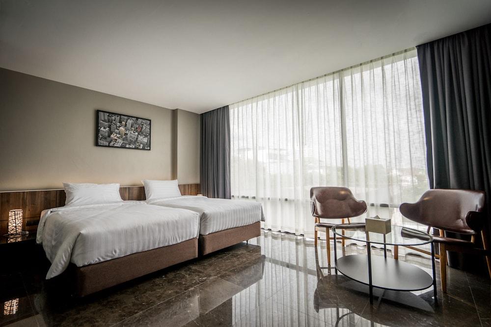 Onyx Hotel Bangkok