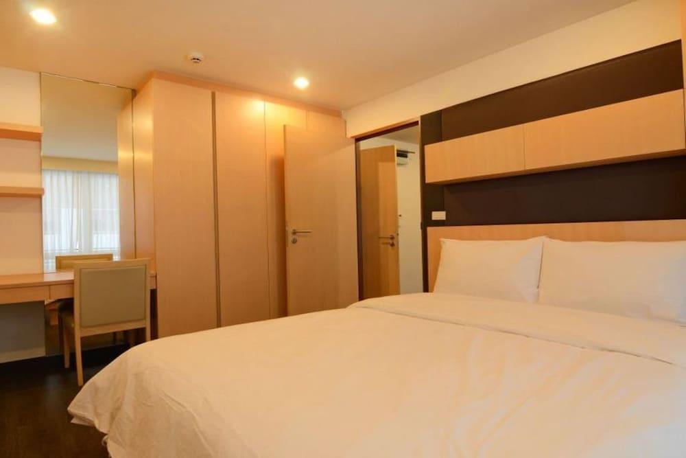 Residence One 1