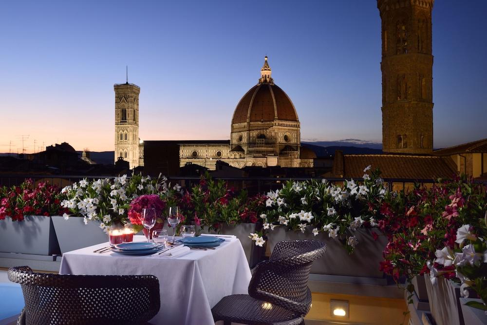 San Firenze Suites & SPA