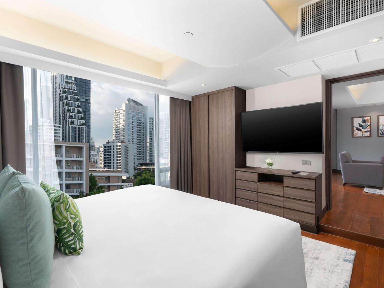 Novotel Living Bangkok Sukhumvit Legacy 1