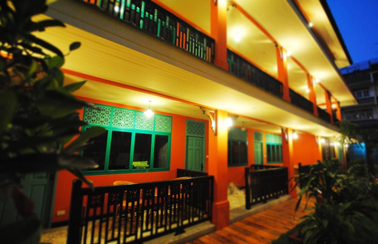 Focal Local Bed And Breakfast 1