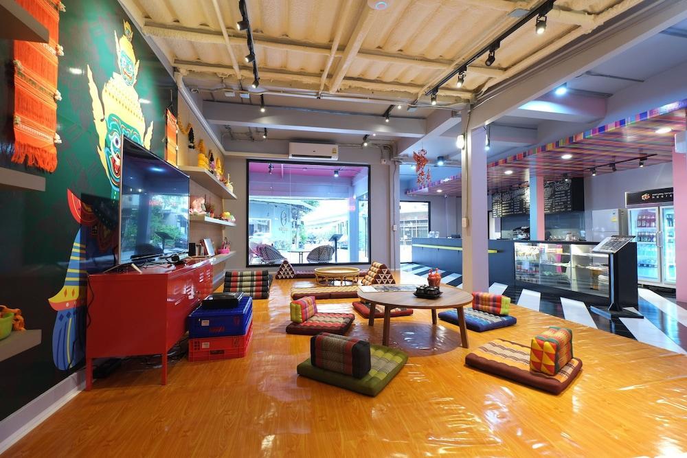 Everyday Bangkok Hostel @Khaosan 1