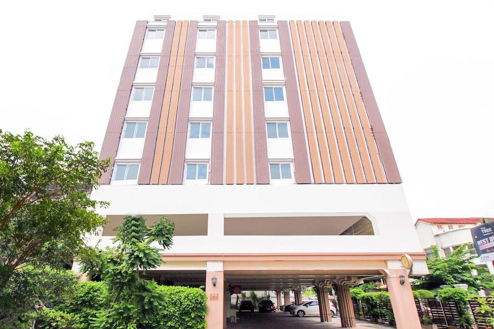 Grand View Condo15
