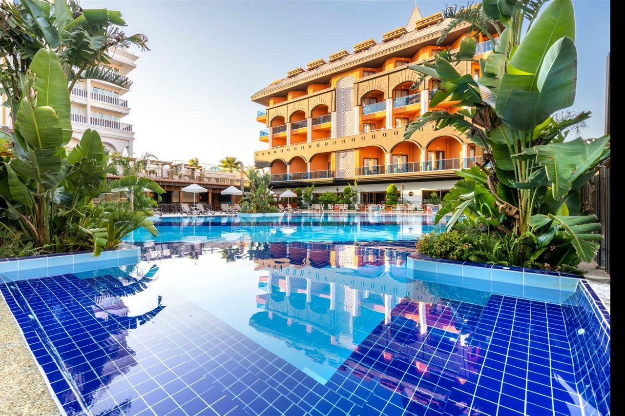 Orange Palace Hotel
