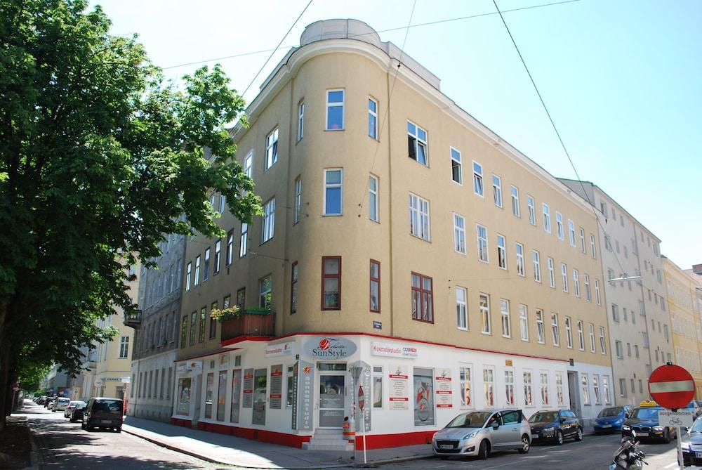 Apartments Heine