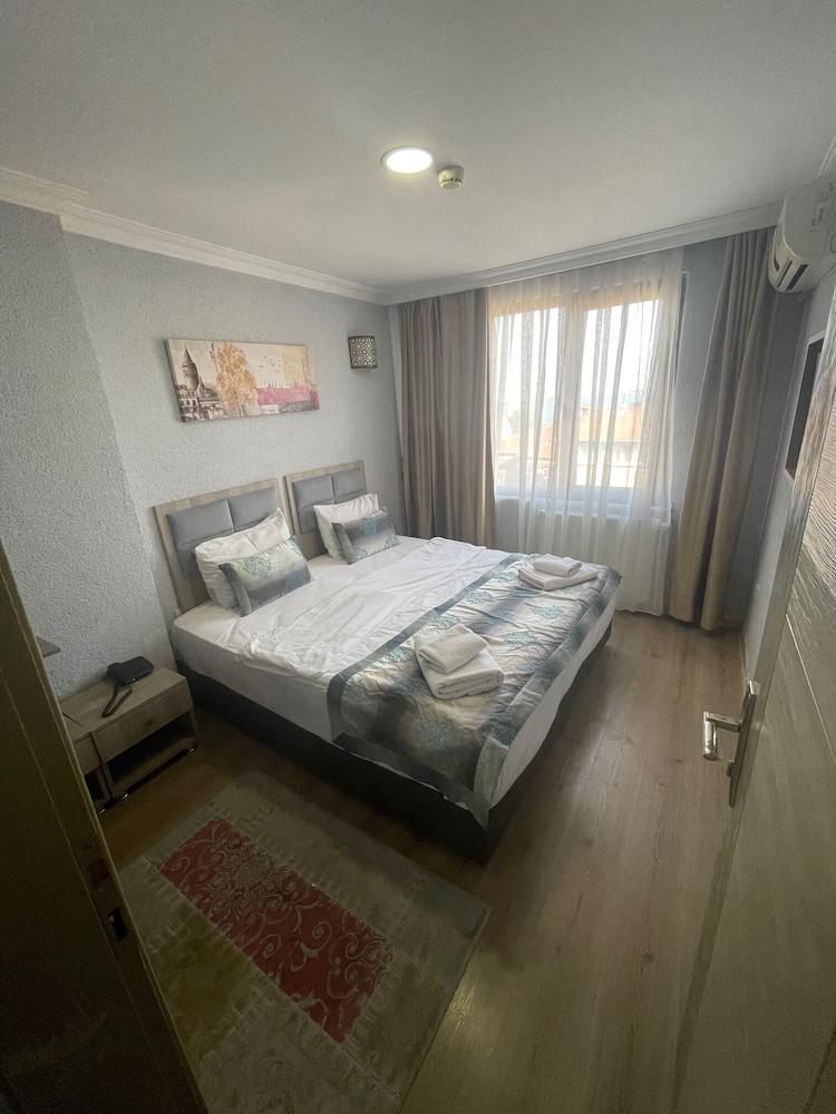Big Orange Hotel