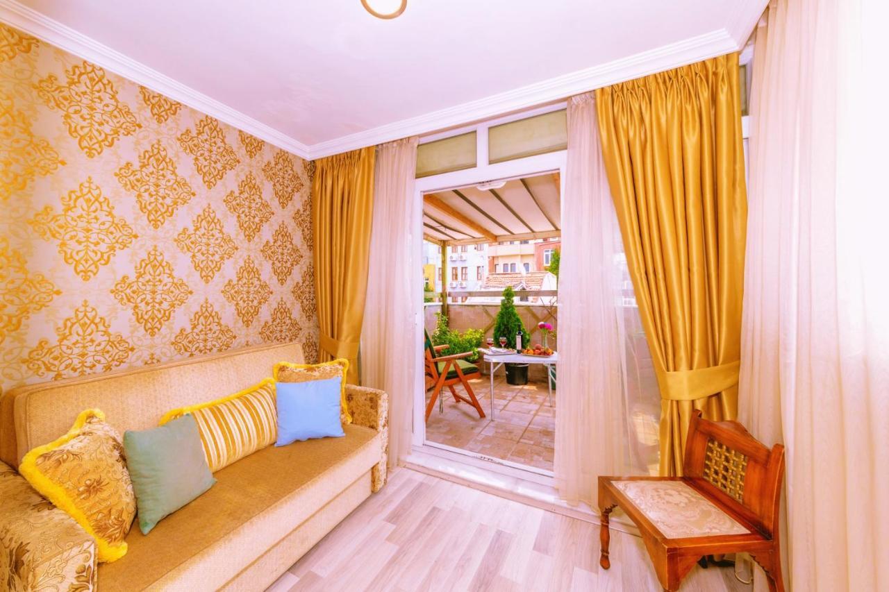Walnut Shell Hotel (Adults only)