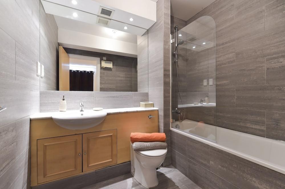 Tower Bridge Apartments