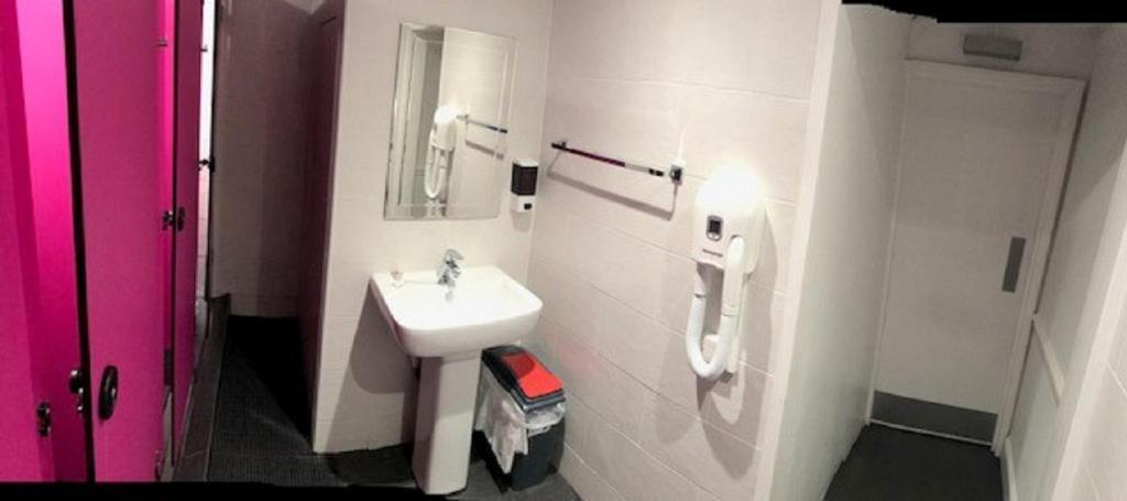 Smart Hyde Park Inn 2