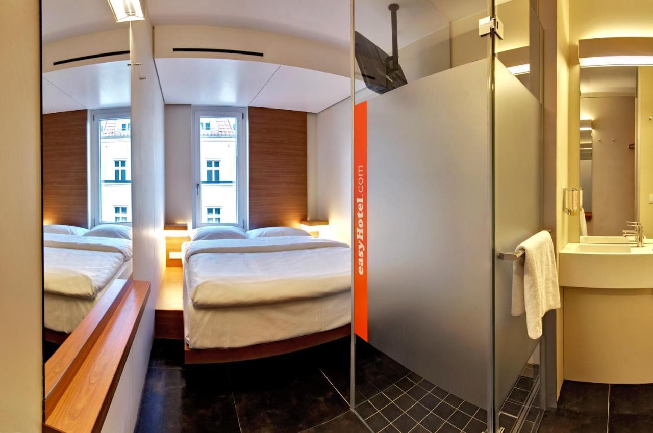 Easyhotel Berlin Hackescher Markt 1