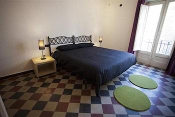 Home Hotel 2