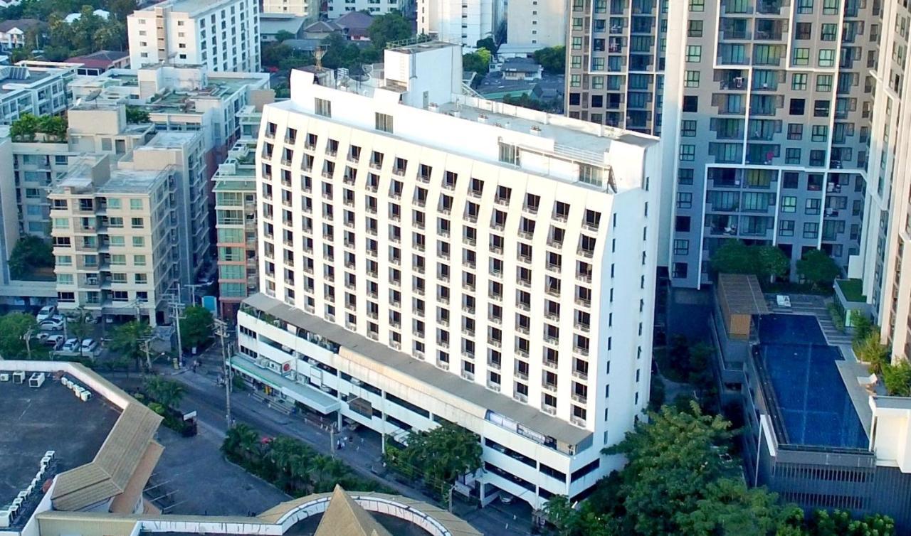 Watana Hotel (Adults only) 1