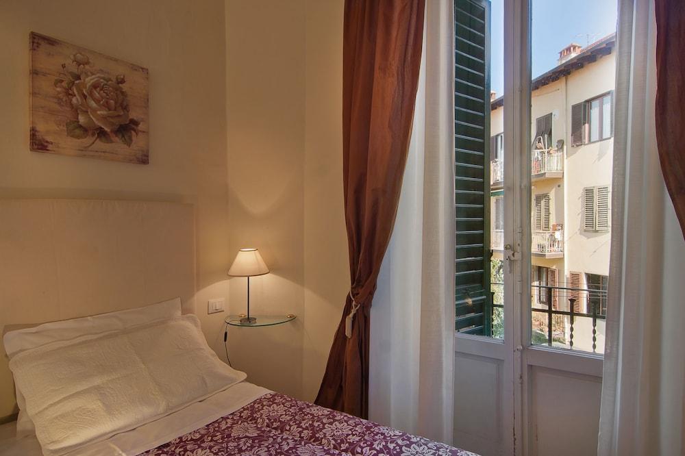 Bed & Bed Cassia