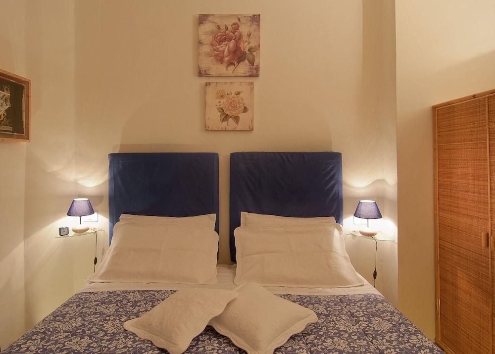 Bed & Bed Cassia 2