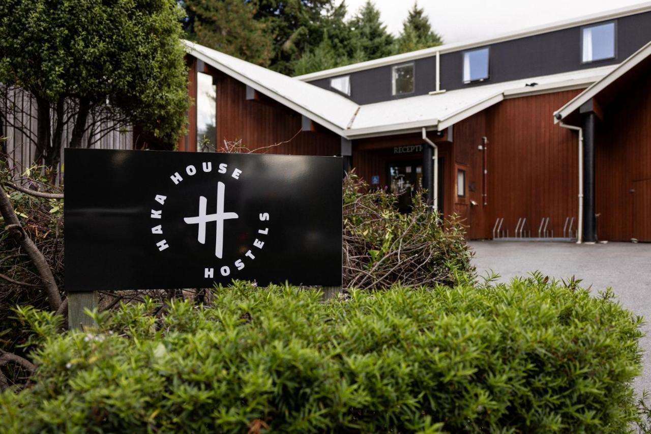 Yha Queenstown Lakefront 1