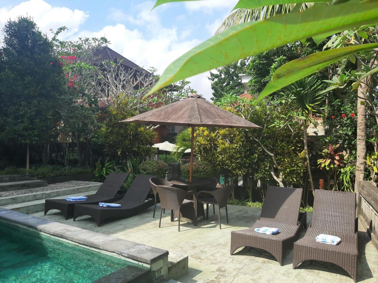Kartika Bungalow's 1