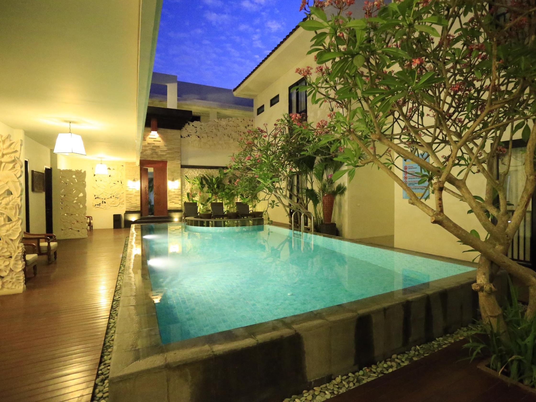 Bali Sunset Villa