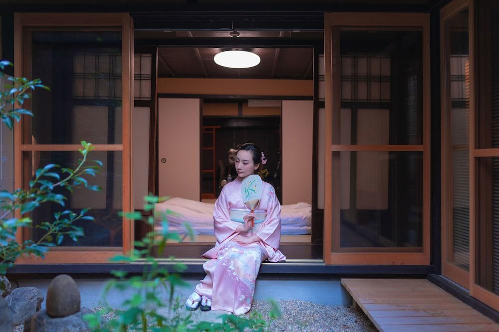 Kumomachiya Kazahaya