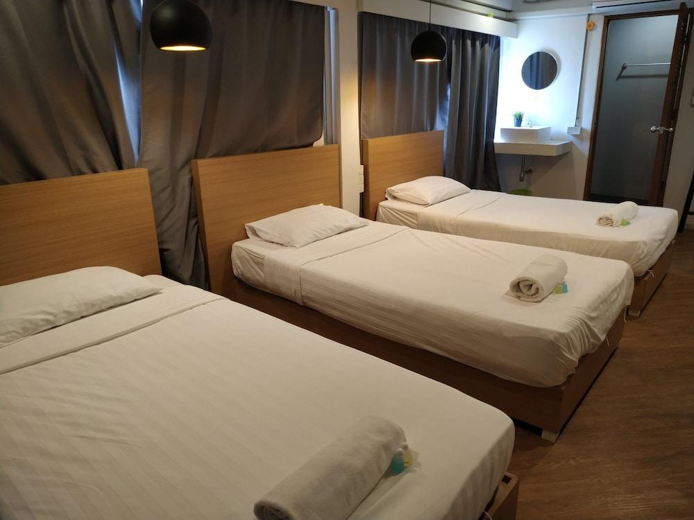 Siam Hubbiz Hostel 2