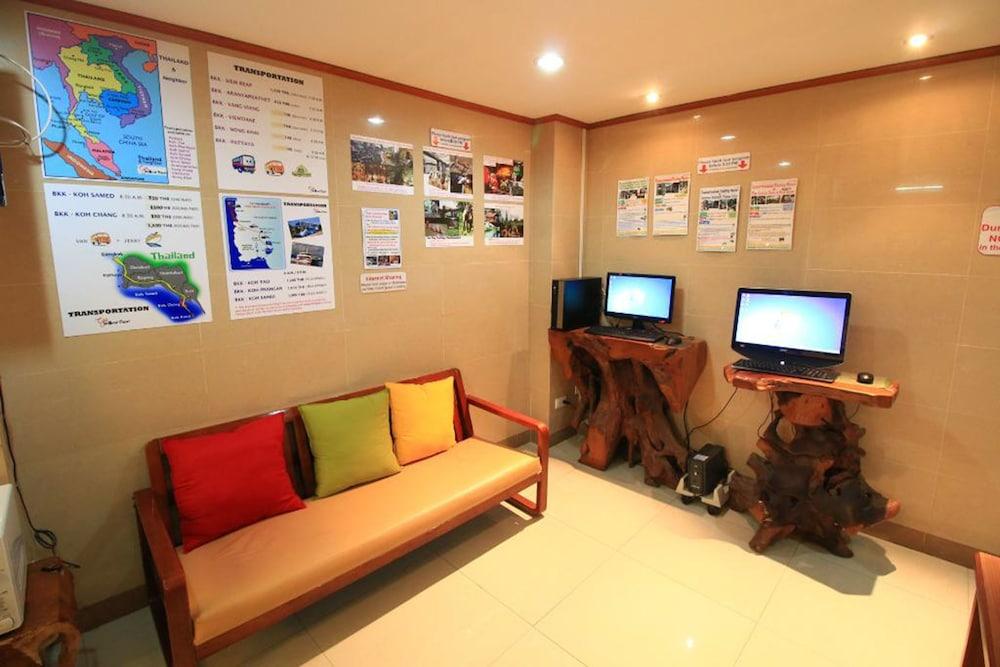 Sunflower Place 2