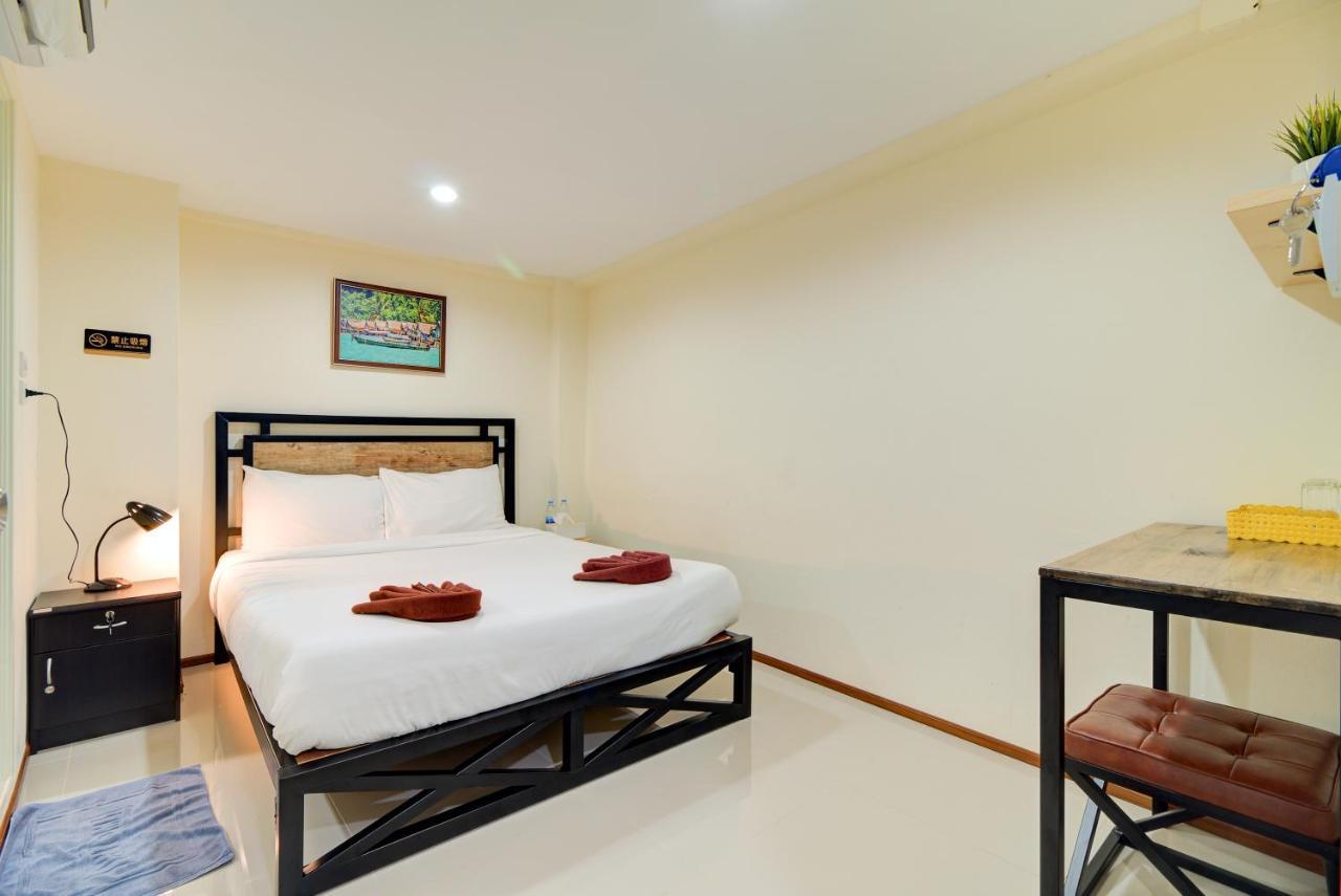 Red Pin Inn 1